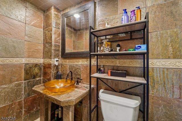 16 Ponderosa Trl, Sparta Twp., NJ 07871