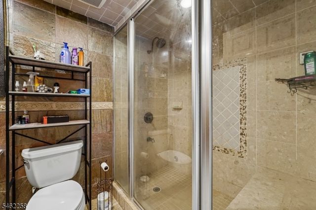 16 Ponderosa Trl, Sparta Twp., NJ 07871