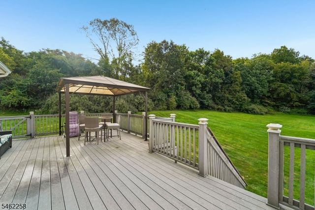 16 Ponderosa Trl, Sparta Twp., NJ 07871