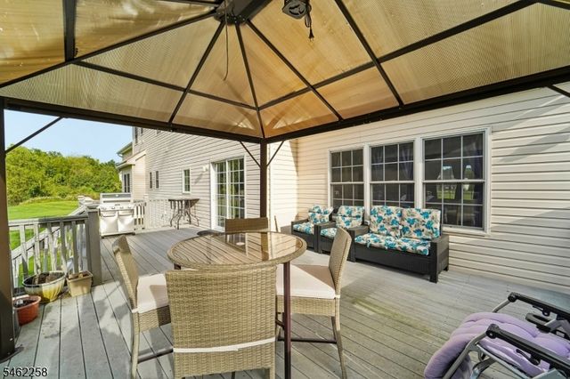 16 Ponderosa Trl, Sparta Twp., NJ 07871