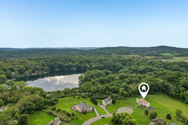 16 Ponderosa Trl, Sparta Twp., NJ 07871