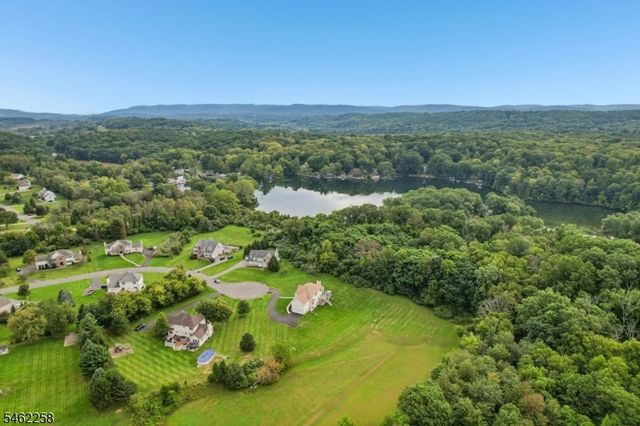 16 Ponderosa Trl, Sparta Twp., NJ 07871