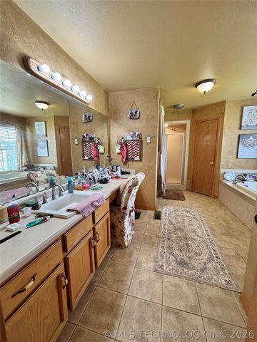 815 Old 270 W, Mcalester, OK 74501