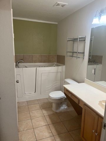 831 Parkside Drive, Cedar Hill, TX 75104