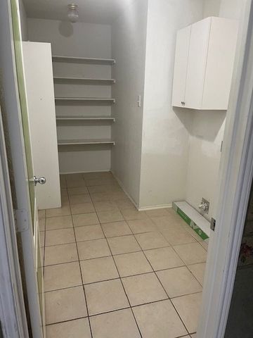 831 Parkside Drive, Cedar Hill, TX 75104