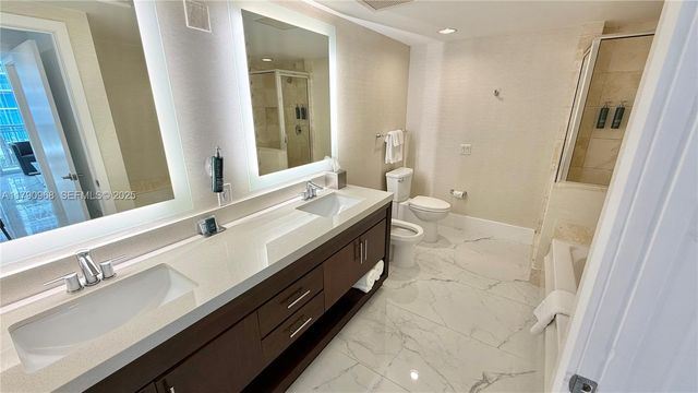 17375 Collins Avenue 608, Sunny Isles Beach, FL 33160