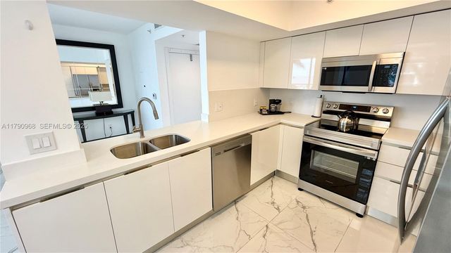 17375 Collins Avenue 608, Sunny Isles Beach, FL 33160