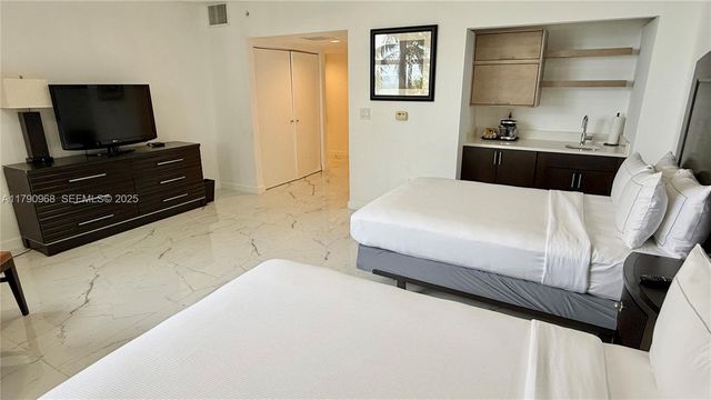 17375 Collins Avenue 608, Sunny Isles Beach, FL 33160