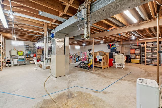 2601 Teresa Dr SW, Cedar Rapids, IA 52404