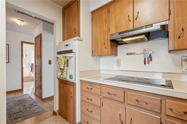 2601 Teresa Dr SW, Cedar Rapids, IA 52404