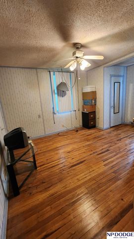 3604 N 42nd Street, Omaha, NE 68111