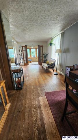 3604 N 42nd Street, Omaha, NE 68111