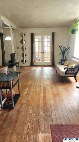 3604 N 42nd Street, Omaha, NE 68111