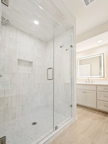 437 Heneretta Drive, Hurst, TX 76054