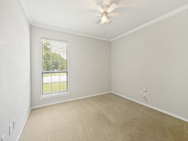 437 Heneretta Drive, Hurst, TX 76054