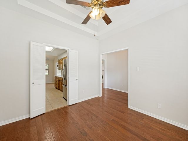 437 Heneretta Drive, Hurst, TX 76054