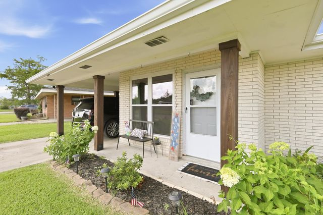 11 J Circle, Houma, LA 70364