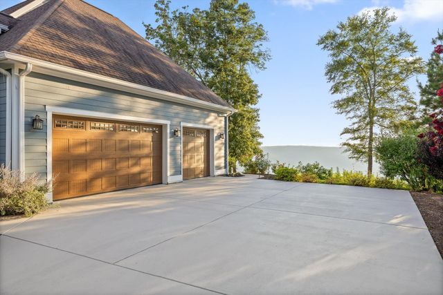 190 Gray Fox Court, Jasper, TN 37347