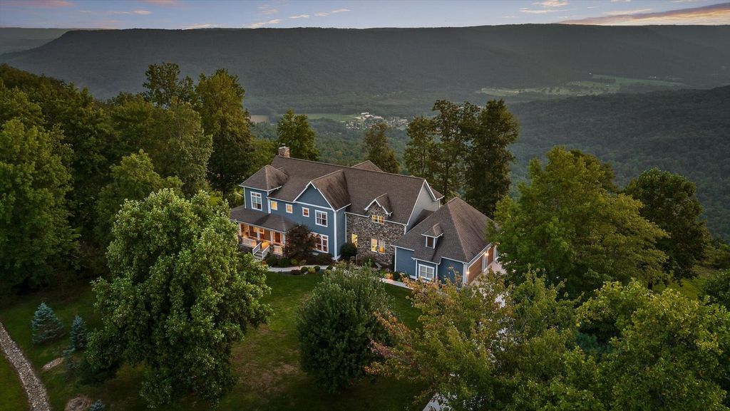 190 Gray Fox Court, Jasper, TN 37347