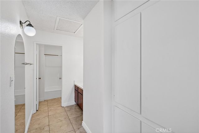 16600 Seville, Fontana, CA 92335