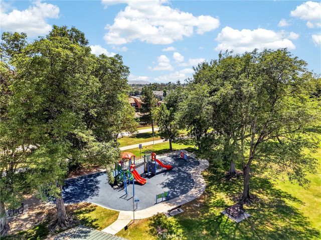 16600 Seville, Fontana, CA 92335