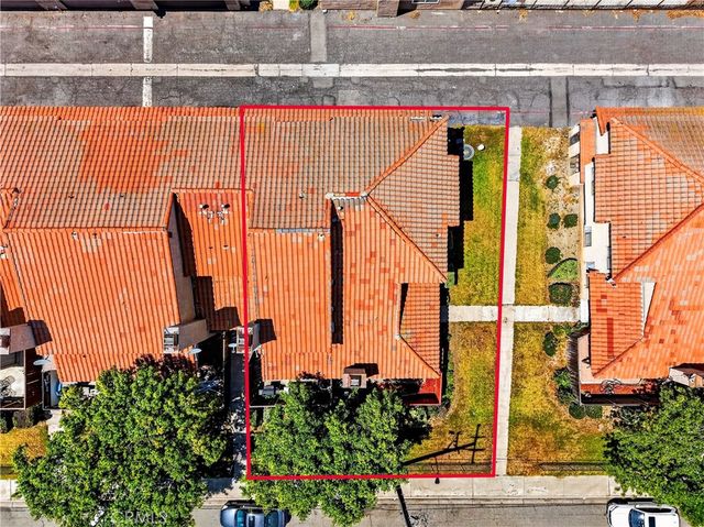 16600 Seville, Fontana, CA 92335