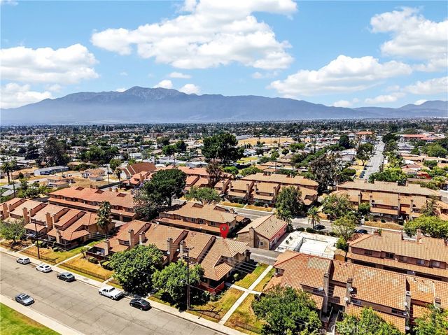 16600 Seville, Fontana, CA 92335