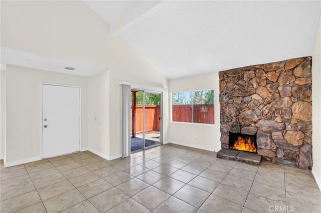 16600 Seville, Fontana, CA 92335