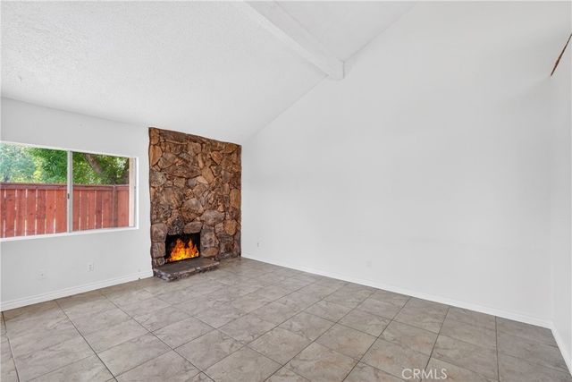 16600 Seville, Fontana, CA 92335