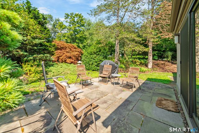 595 Heritage Village B, Southbury, CT 06488