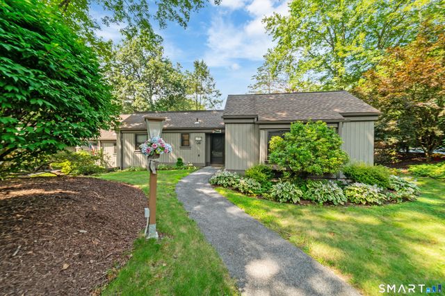 595 Heritage Village B, Southbury, CT 06488