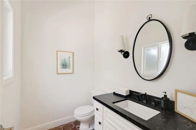 1819 Speyer Lane B, Redondo Beach, CA 90278