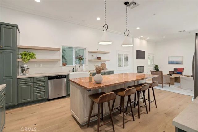 1819 Speyer Lane B, Redondo Beach, CA 90278
