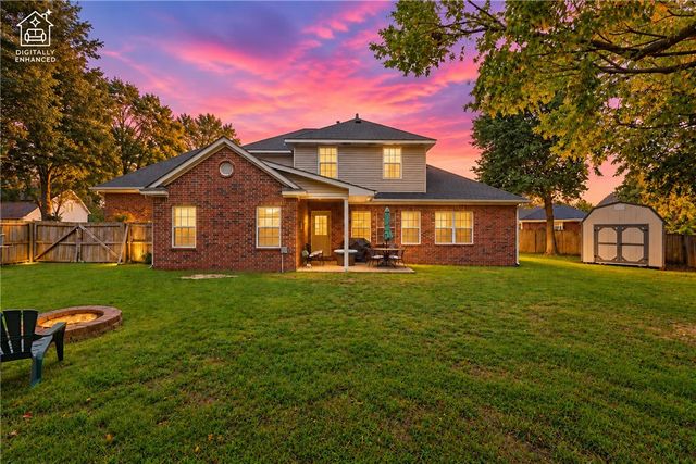 1638 Greystone Place, Springdale, AR 72762