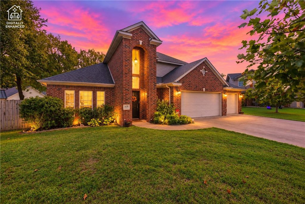 1638 Greystone Place, Springdale, AR 72762