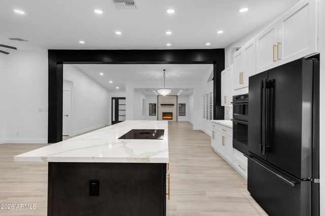 7707 E Turquoise Avenue, Scottsdale, AZ 85258