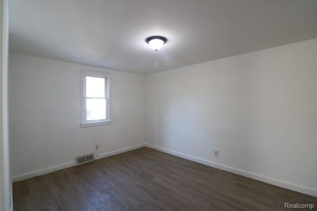 403 Bradley Street, Bay City, MI 48706