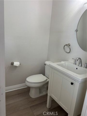 1888 Plaza Del Amo, Torrance, CA 90501