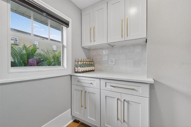 534 1ST STREET N, St Petersburg, FL 33701