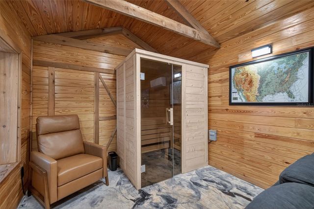 534 1ST STREET N, St Petersburg, FL 33701