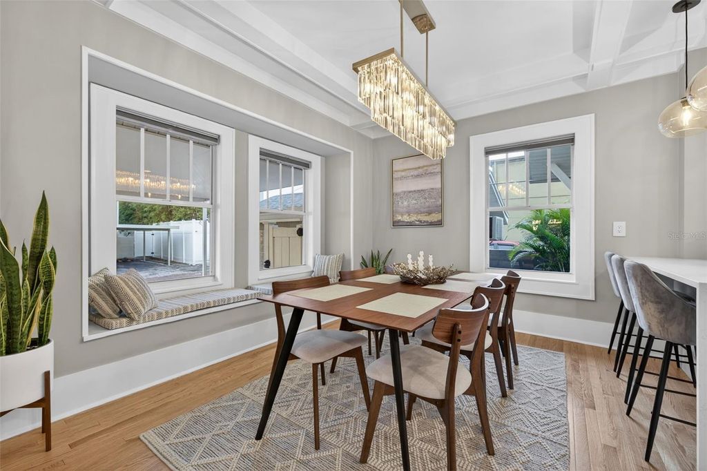 Image 15 of property listing at 534 1ST STREET N, St Petersburg, FL 33701