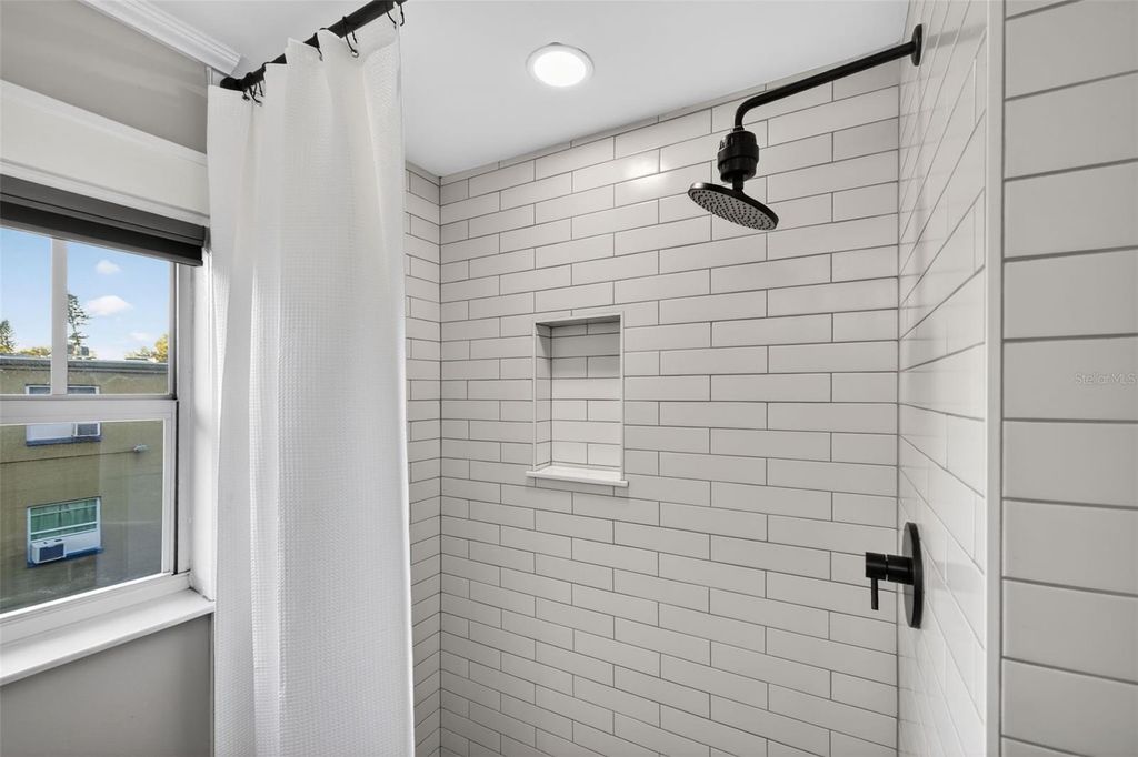 Image 29 of property listing at 534 1ST STREET N, St Petersburg, FL 33701