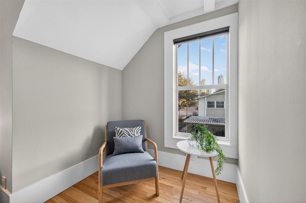 Image 35 of property listing at 534 1ST STREET N, St Petersburg, FL 33701