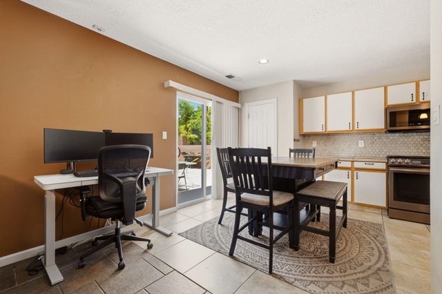 6319 Bisbee Place NW, Albuquerque, NM 87114