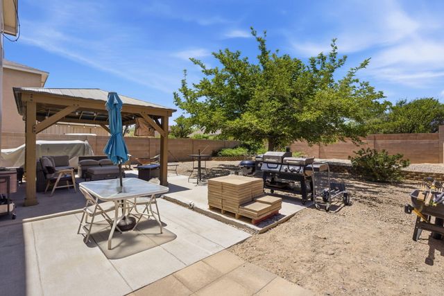 6319 Bisbee Place NW, Albuquerque, NM 87114