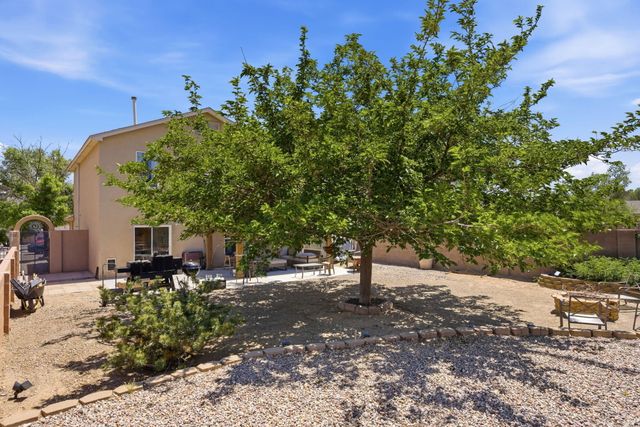 6319 Bisbee Place NW, Albuquerque, NM 87114