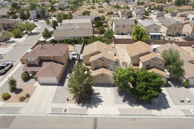 6319 Bisbee Place NW, Albuquerque, NM 87114