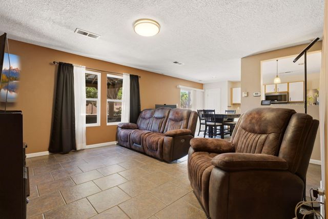 6319 Bisbee Place NW, Albuquerque, NM 87114