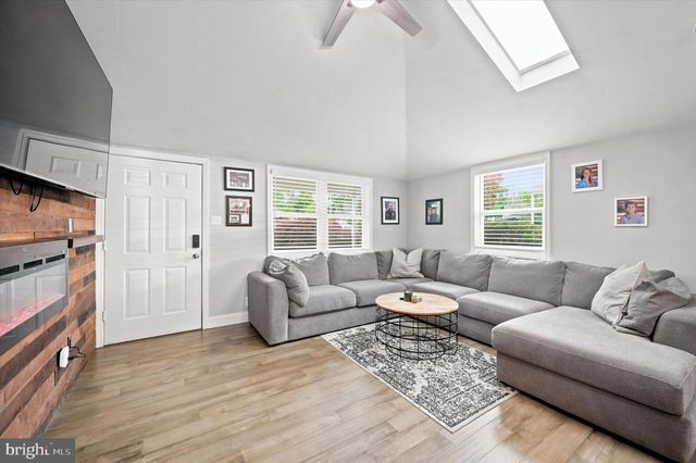 837 WOODBROOK LN, Plymouth Meeting, PA 19462