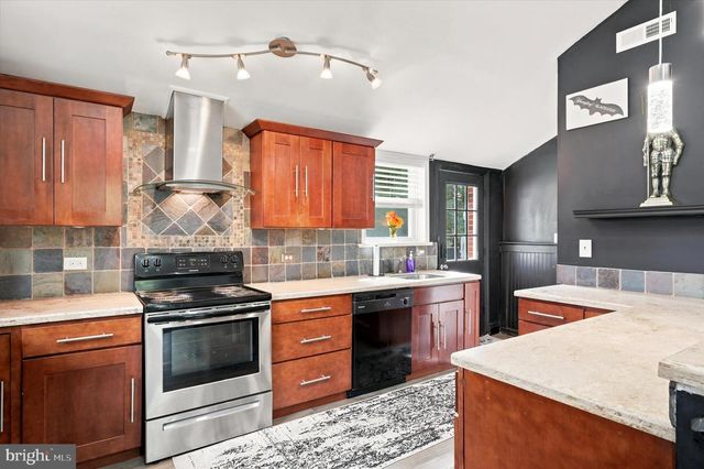 837 WOODBROOK LN, Plymouth Meeting, PA 19462